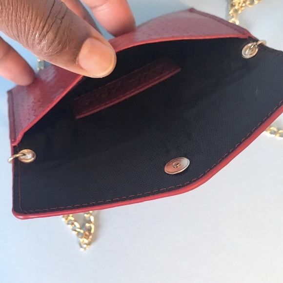 Ava / Kris Meg Ruby Red Snake Purse - Picture 3 of 6